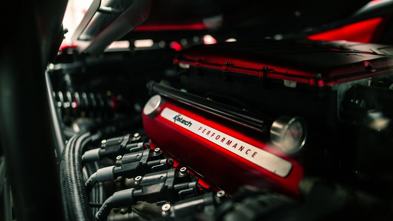 Gas Monkey Garage Six-Wheeled Ferrari Testarossa F6 Engine