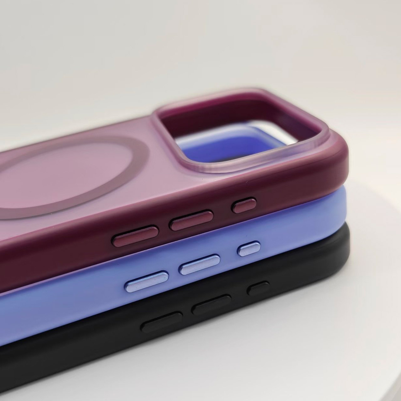 Leaked Cases Deep Red iPhone 18 Pro