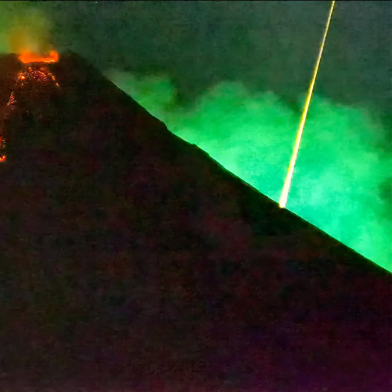 Meteor Mayon Volcano May 25, 2026