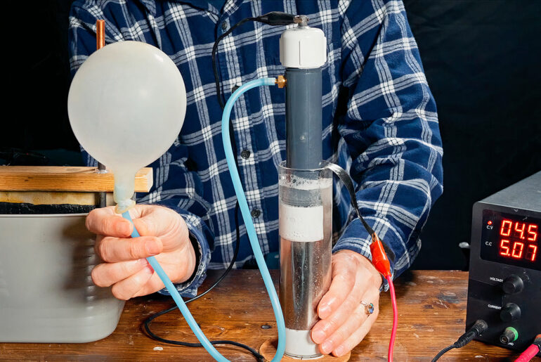 Electrolysis Iron Ore Flow Batteries