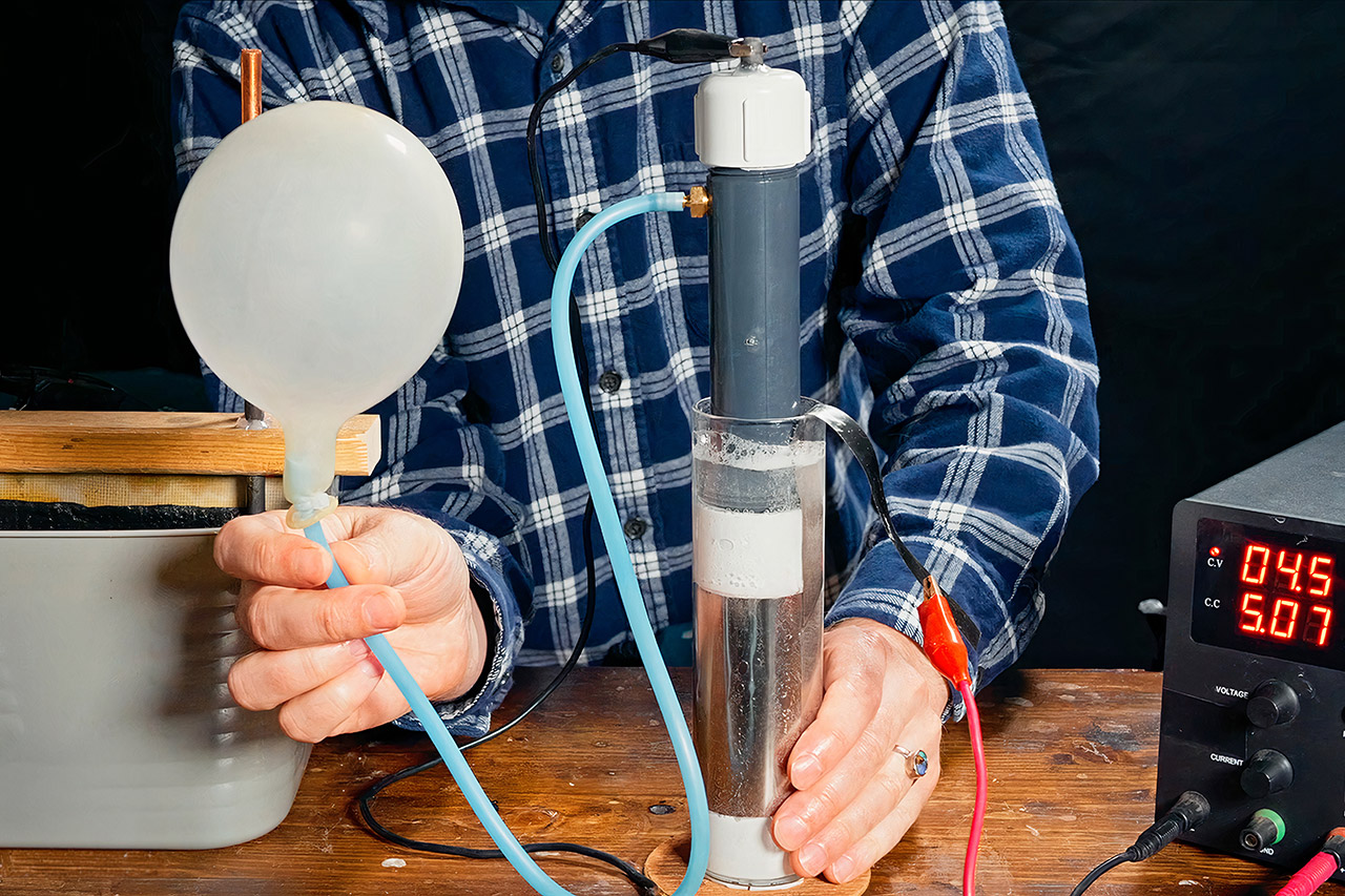 Electrolysis Iron Ore Flow Batteries