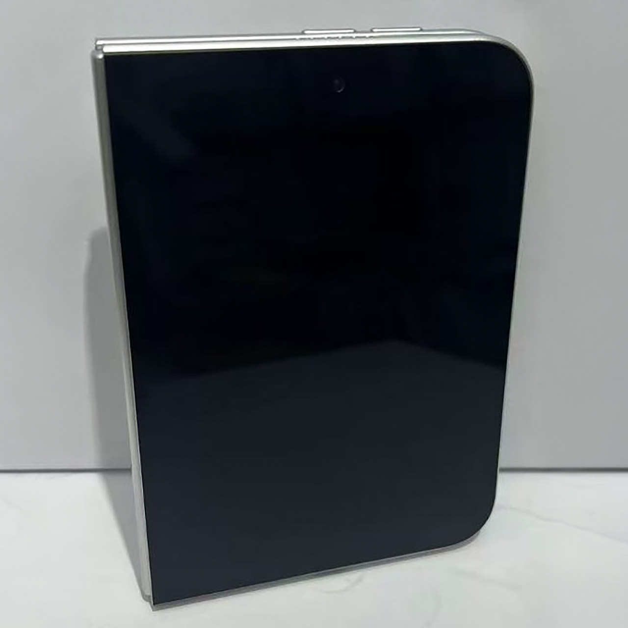 Apple Foldable iPhone Ultra Dummy Unit