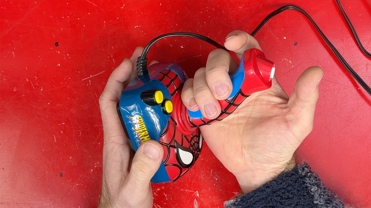 2004 Jakks Pacific Spider-Man Controller Plug and Play TV
