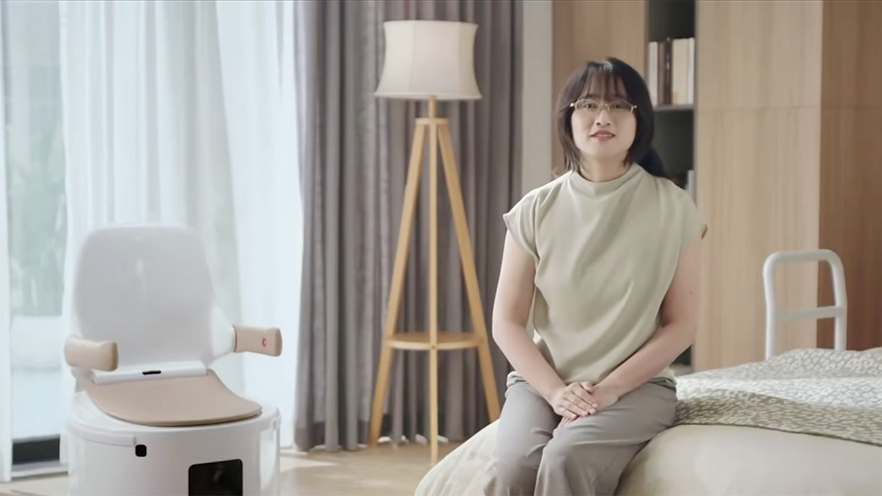 Yueban Xiaoban Self-Driving Toilet Robot