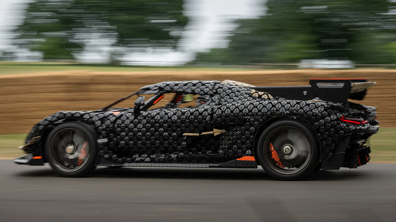 LEGO Technic Koenigsegg Sadair's Spear Megacar