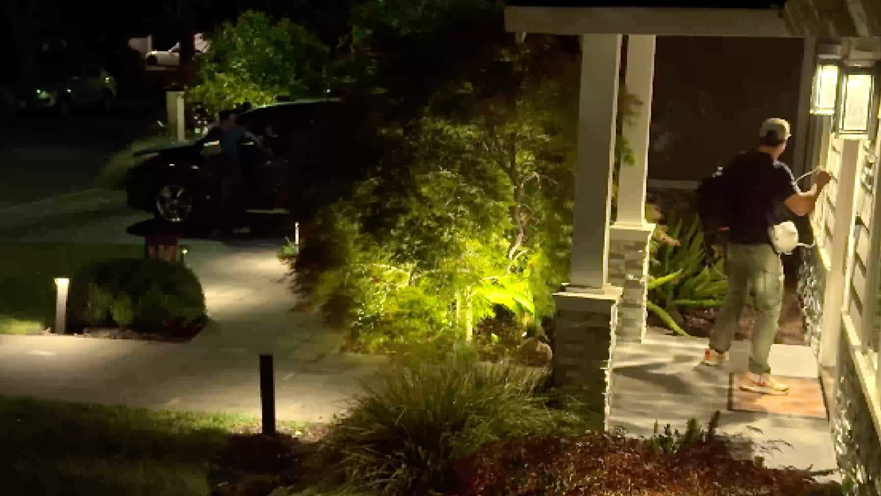 Mark Rober Expose Car Thieves Relay Attack Baby Monitor