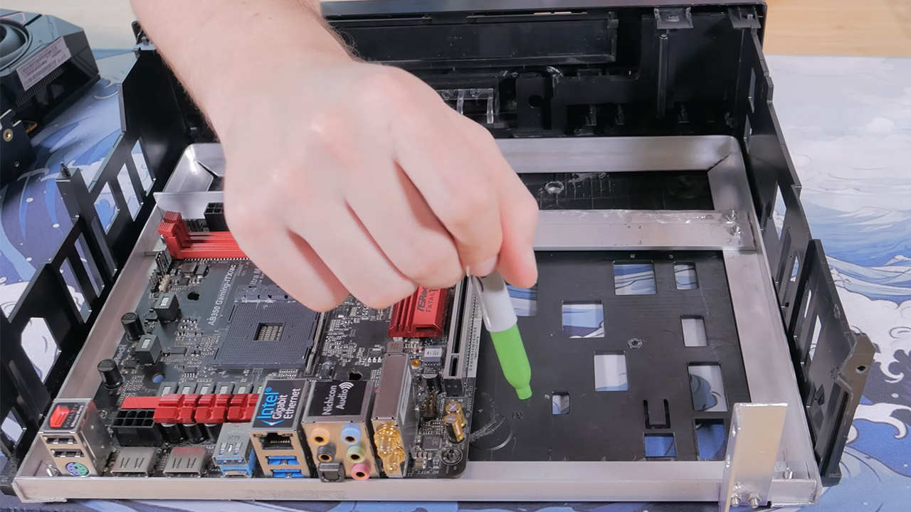 VHS Player PC Case Mod