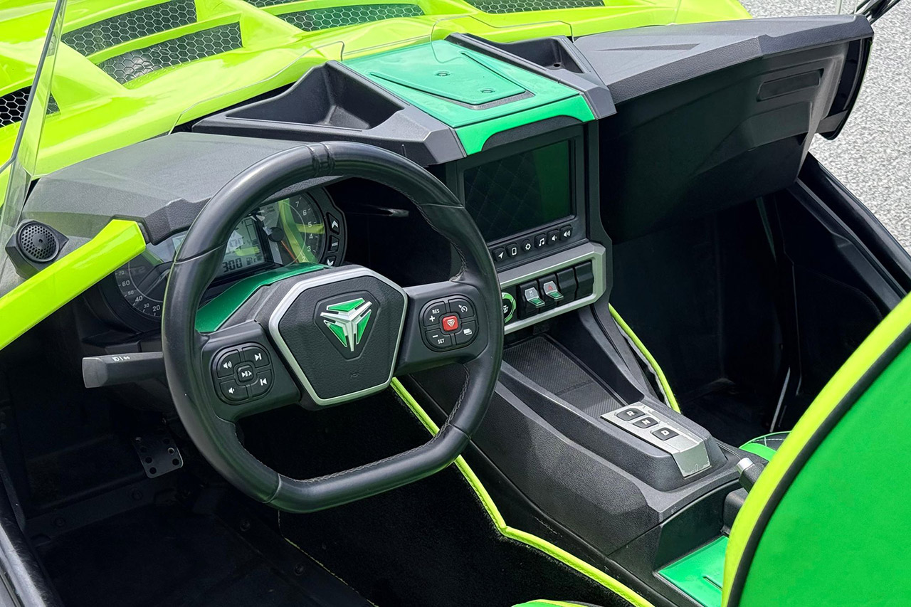 2023 Polaris Slingshot R Lamborghini Aventador Body Kit