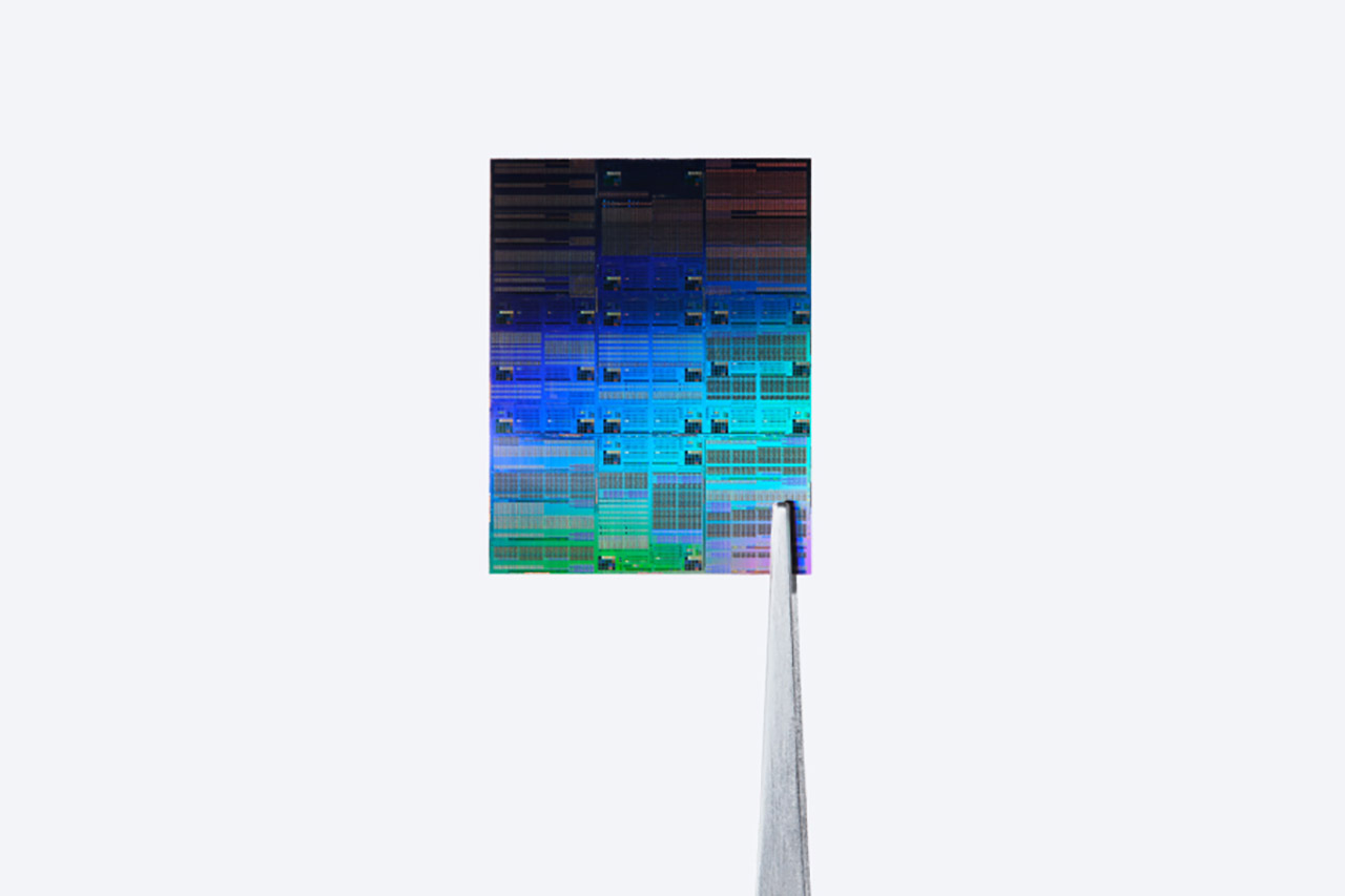 IBM World's First Sub-1 Nanometer Chip Smallest