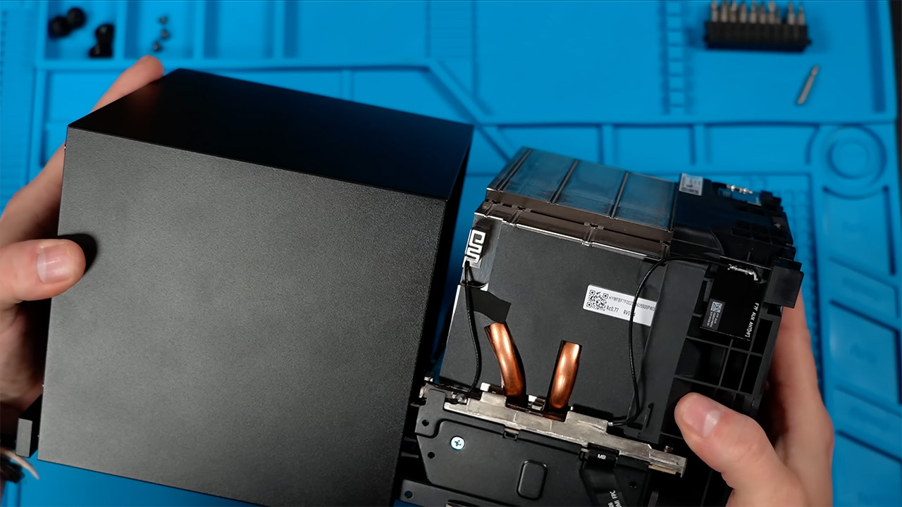 Valve Steam Machine Upgrade RAM SSD Teardown