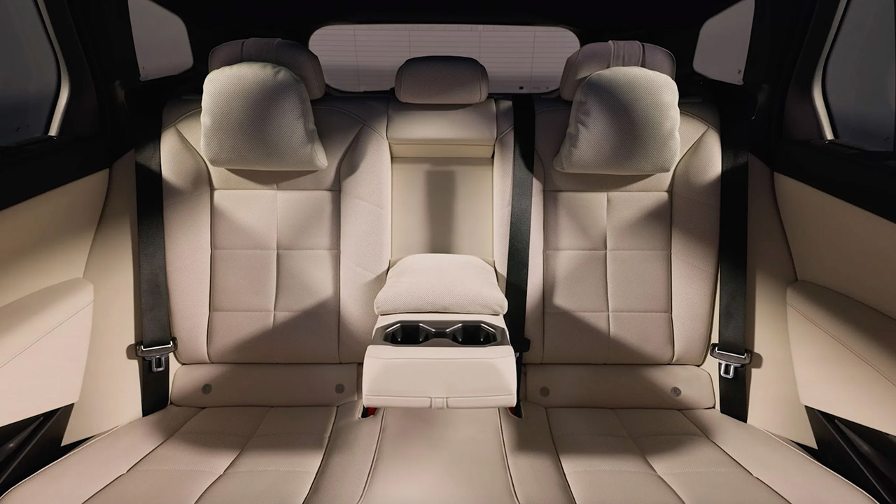 2027 BMW X5 Interior