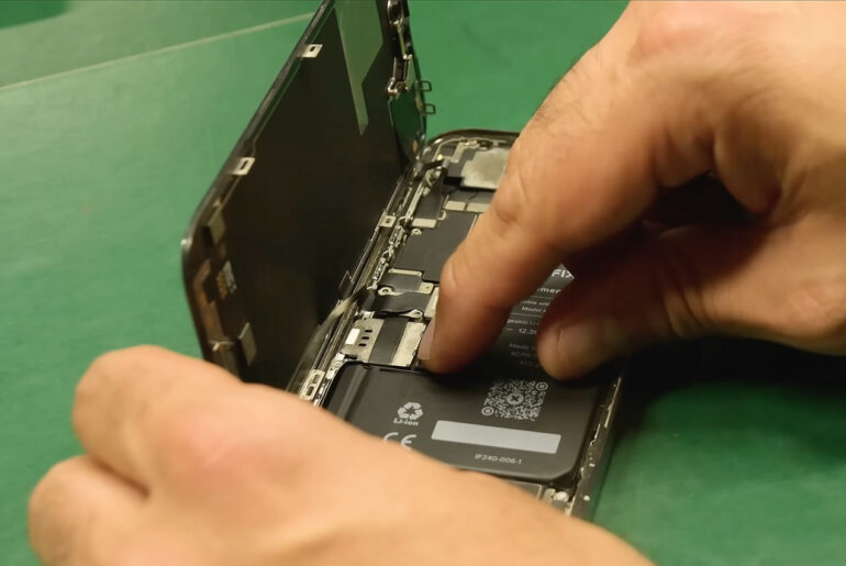 iFixit How iPhone Replacement Batteries are Made
