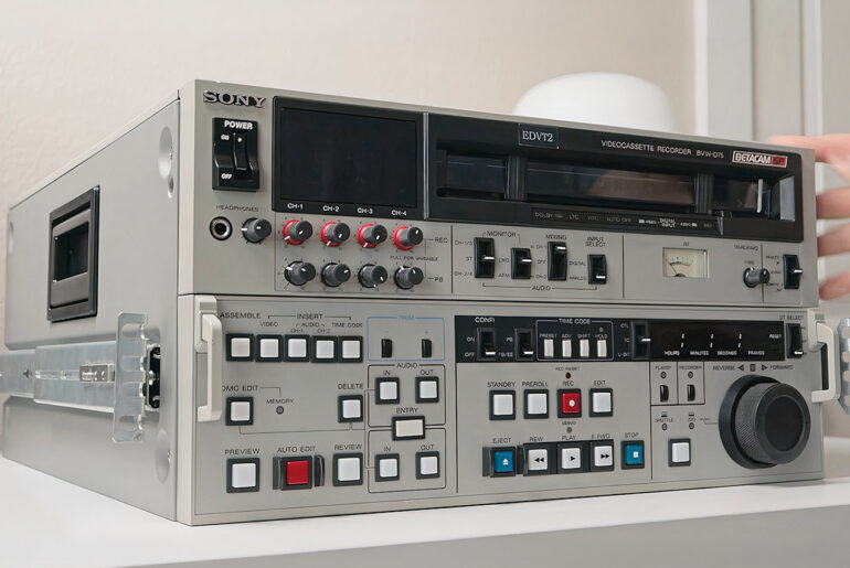 Sony 1986 VTR Broadcast Recorder