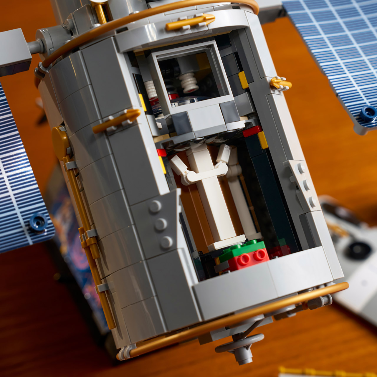 LEGO Icons Hubble Space Telescope 11382
