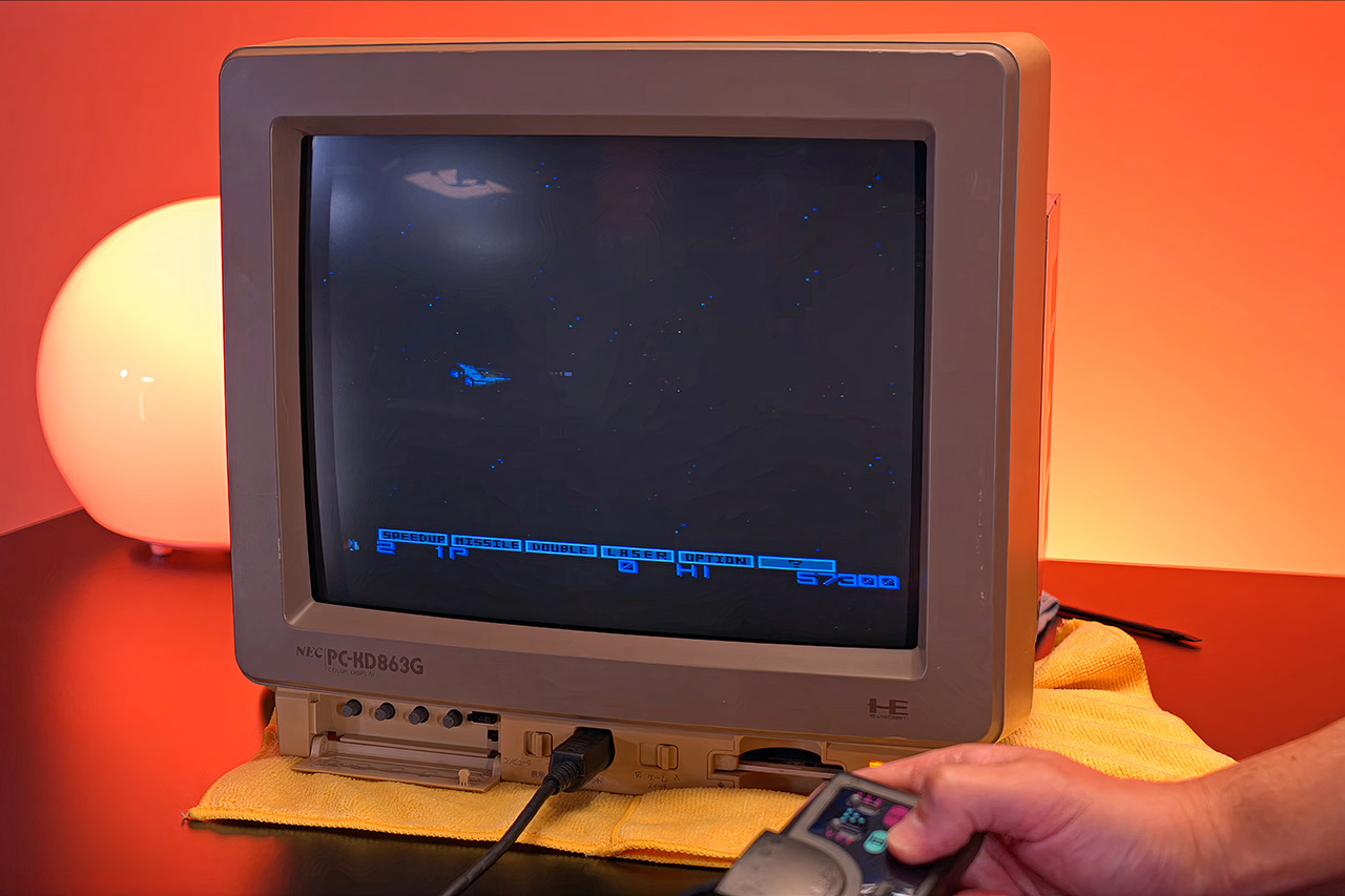 NEC 1988 CRT TV Monitor KD-863G PC Engine