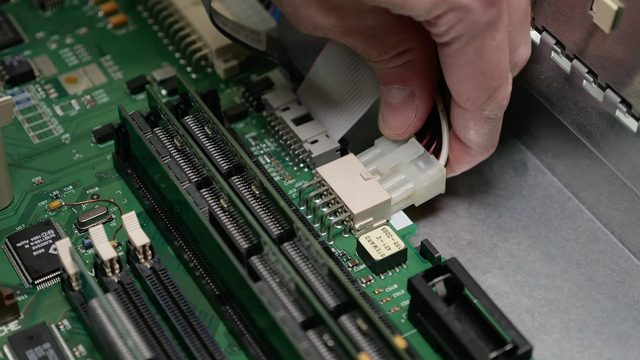 Apple Power Macintosh 7200 Restoration