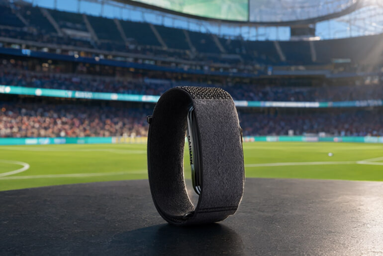 Garmin Cirqa Smart Band Fitness Tracking
