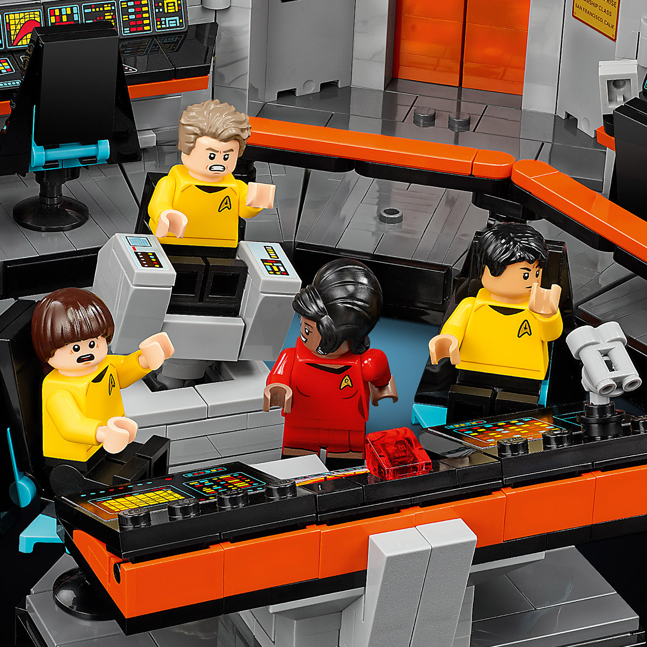 LEGO Icons Star Trek USS Enterprise NCC 1702 Bridge 11385 Set