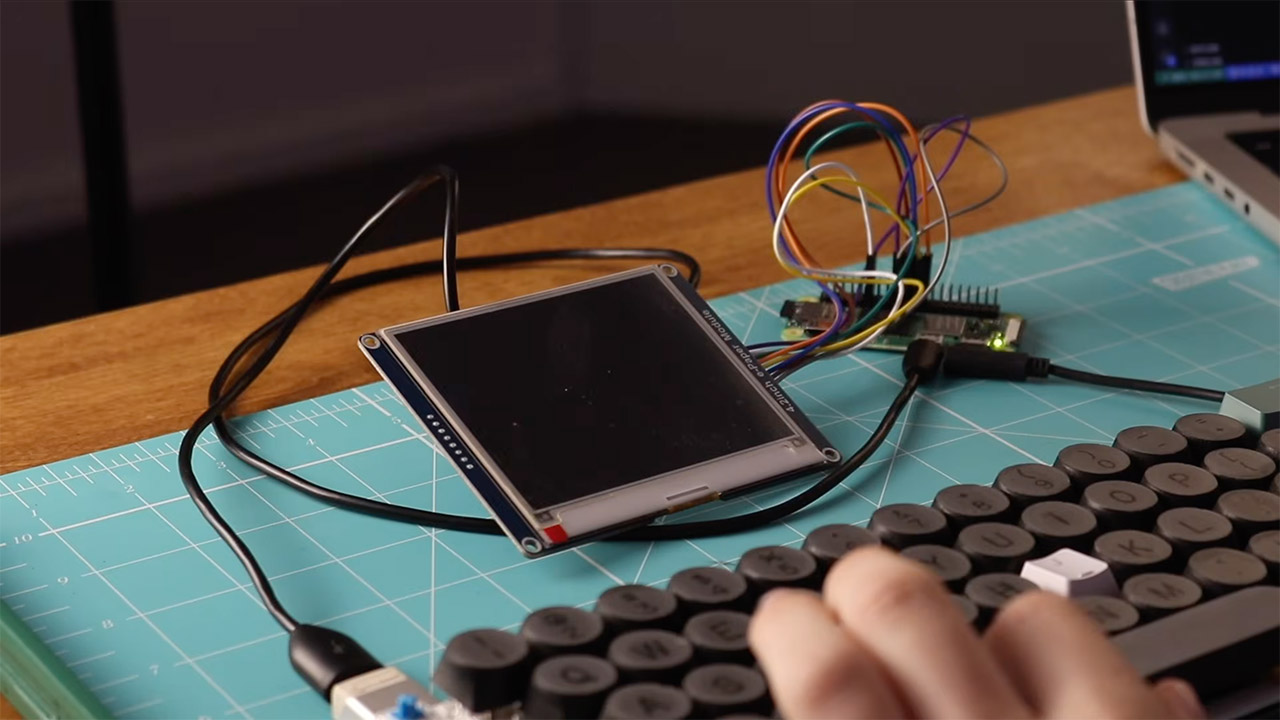 E-Ink Typewriter
