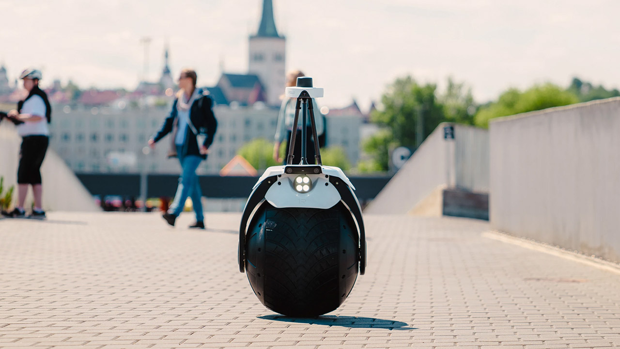 1ROLLO Autonomous Monowheel Security Robot