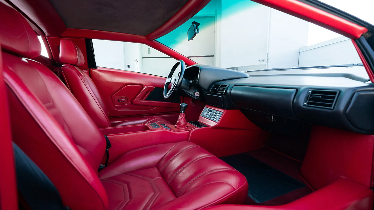 Cizeta-Moroder Prototype 16-Cylinder Supercar Interior