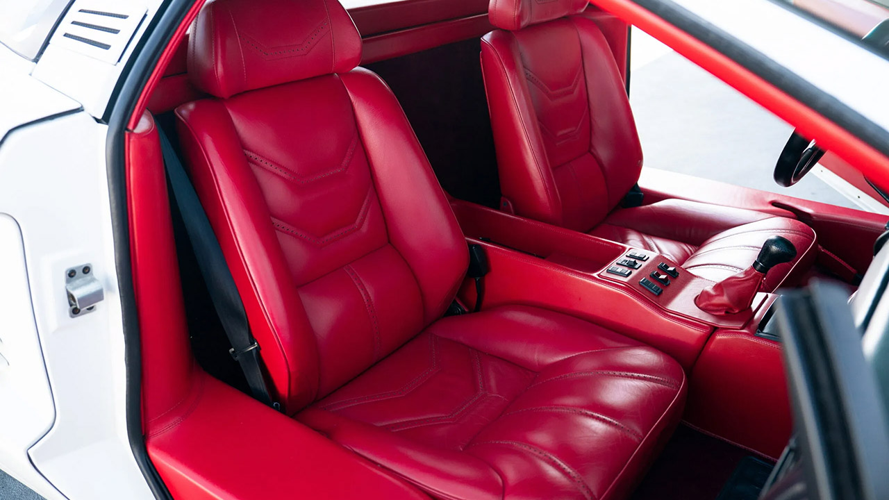 Cizeta-Moroder Prototype 16-Cylinder Supercar Interior