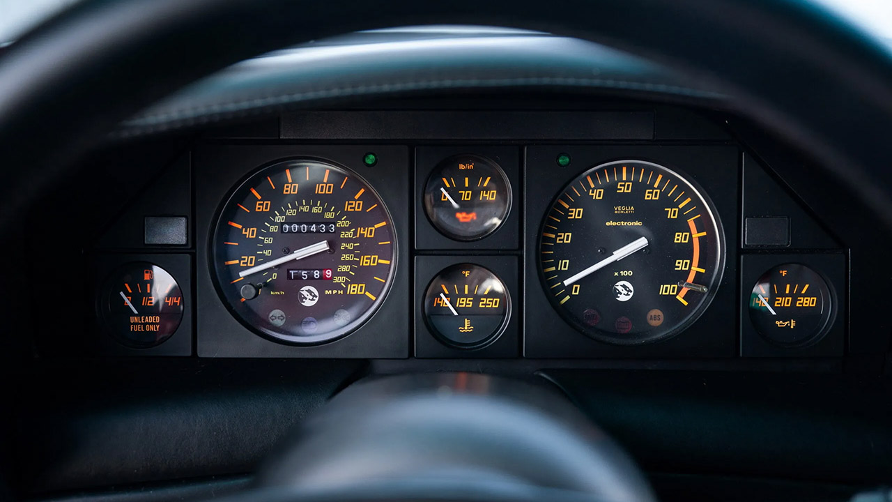 Cizeta-Moroder Prototype 16-Cylinder Supercar Interior