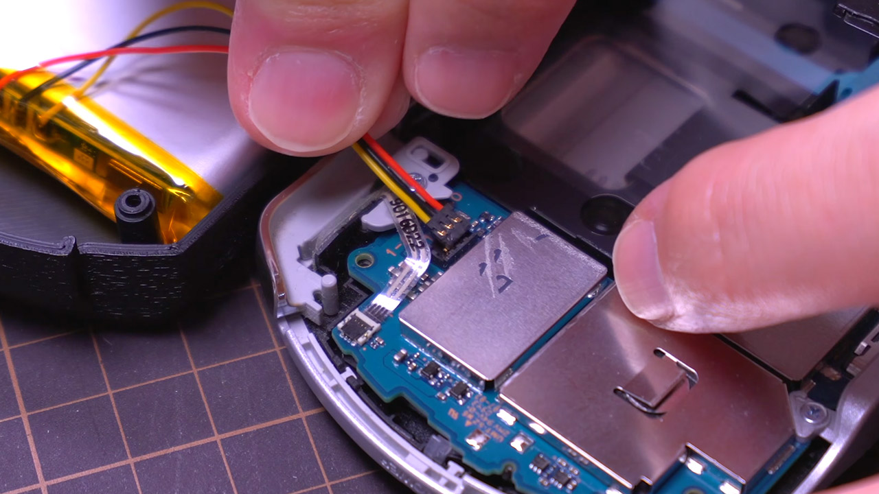 Slystral PSP Go Battery Mod