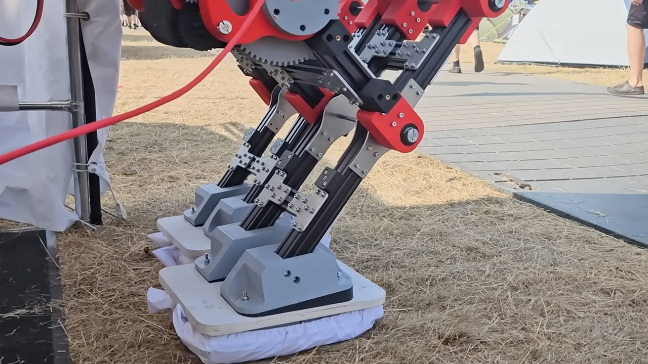 James Bruton 20-Sided Dice Walking Machine Mid-Walker