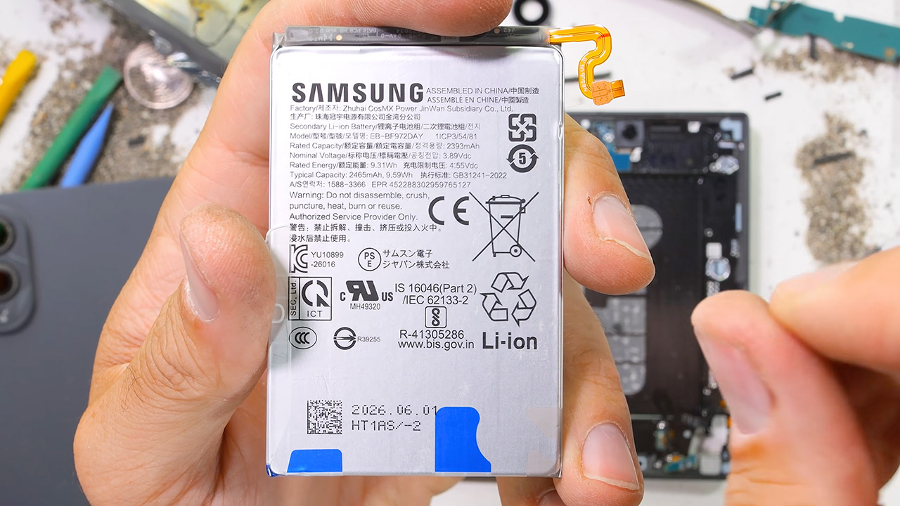 Samsung Galaxy Z Fold8 Teardown Disassembly