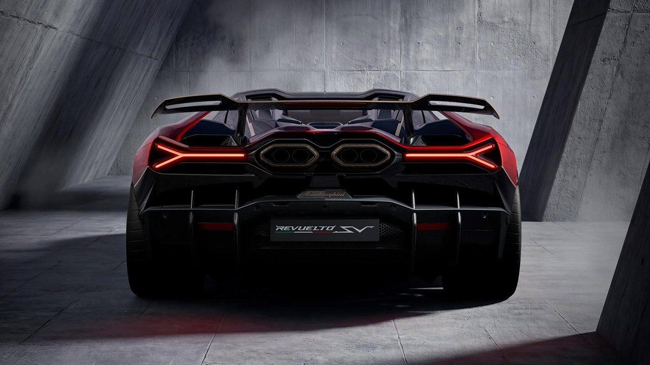 Lamborghini Revuelto SV Reveal