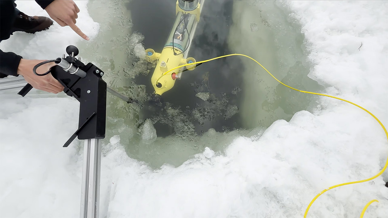 How Alpine Submarine Works Technology