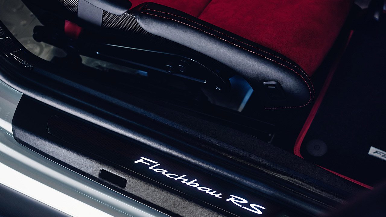 Porsche Flachbau RS 911 GT2 RS Interior
