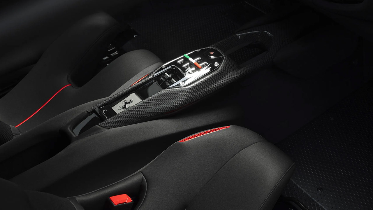 Ferrari CZ26 Interior