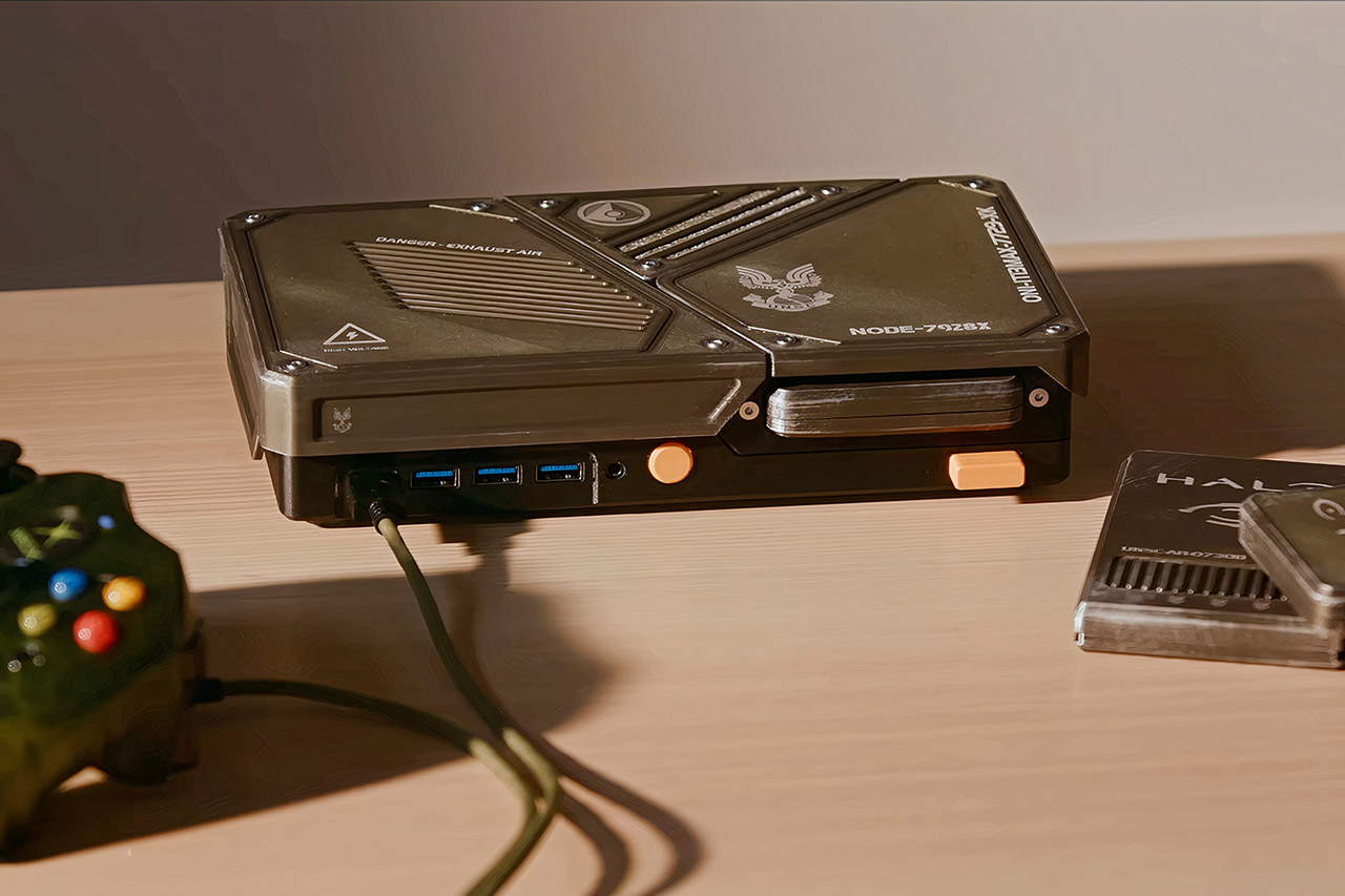 The Stock Pot Custom Game Console Halo Cartridge