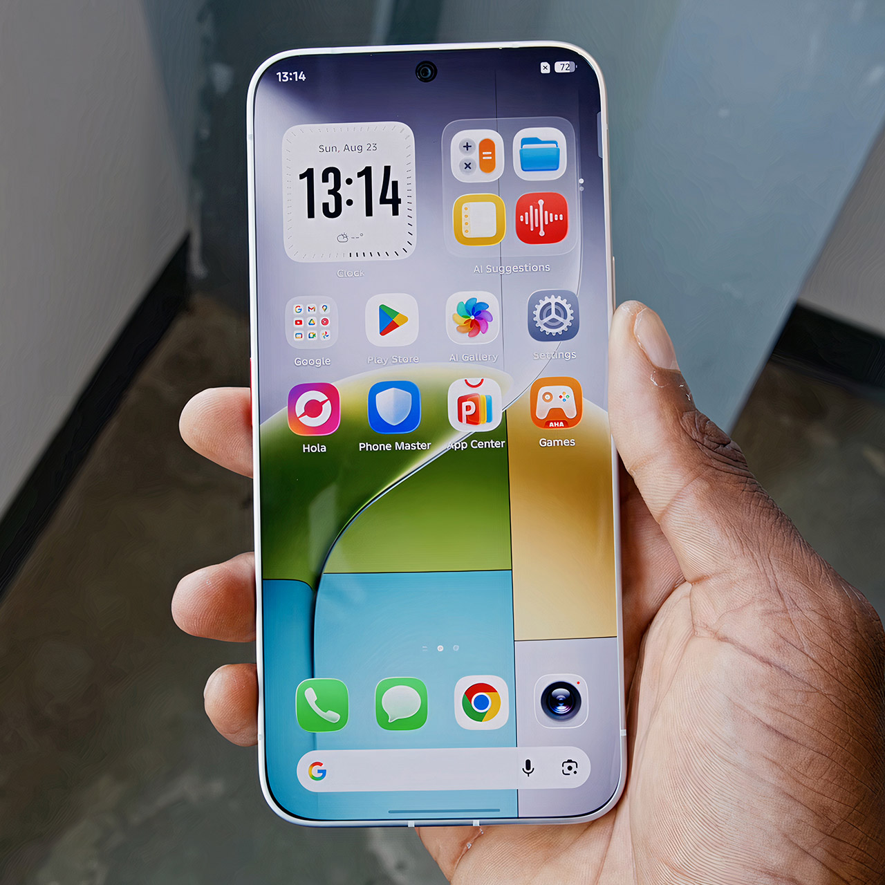 Tecno Bezel-less Concept Phone Hands-On