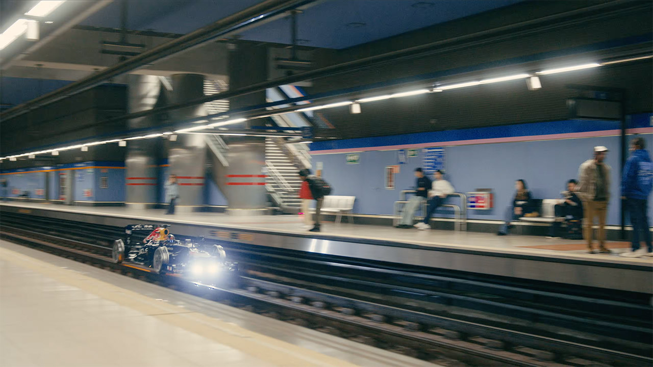 Red Bull RB8 F1 Car Medrid Metro