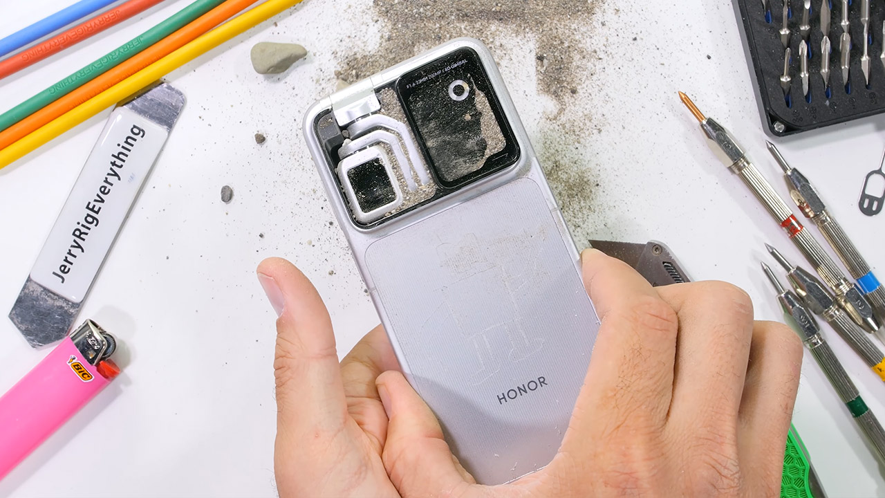 JerryRigEverything Honor Robot Phone Durability Test Teardown