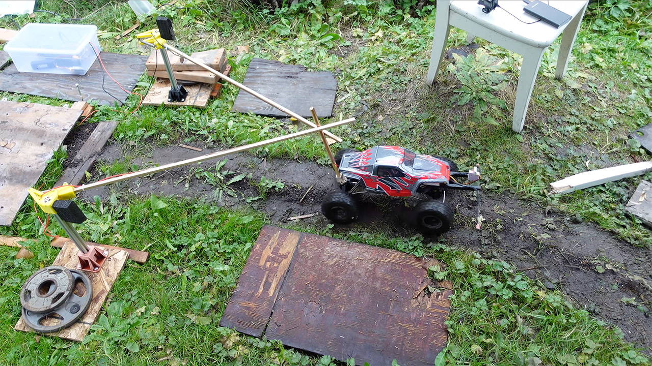 R/C Car 100,000 Scale Mile Drive Experiment