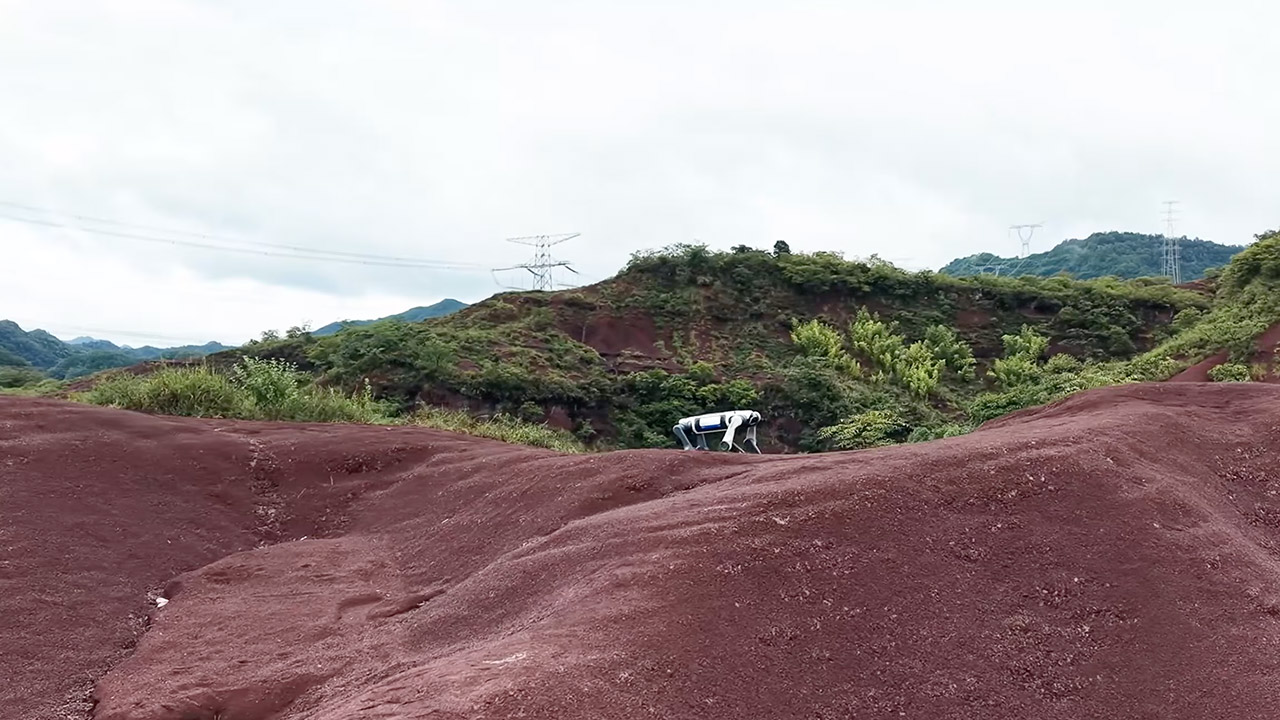 DEEP Robotics Lynx M20 Robot Red Desert
