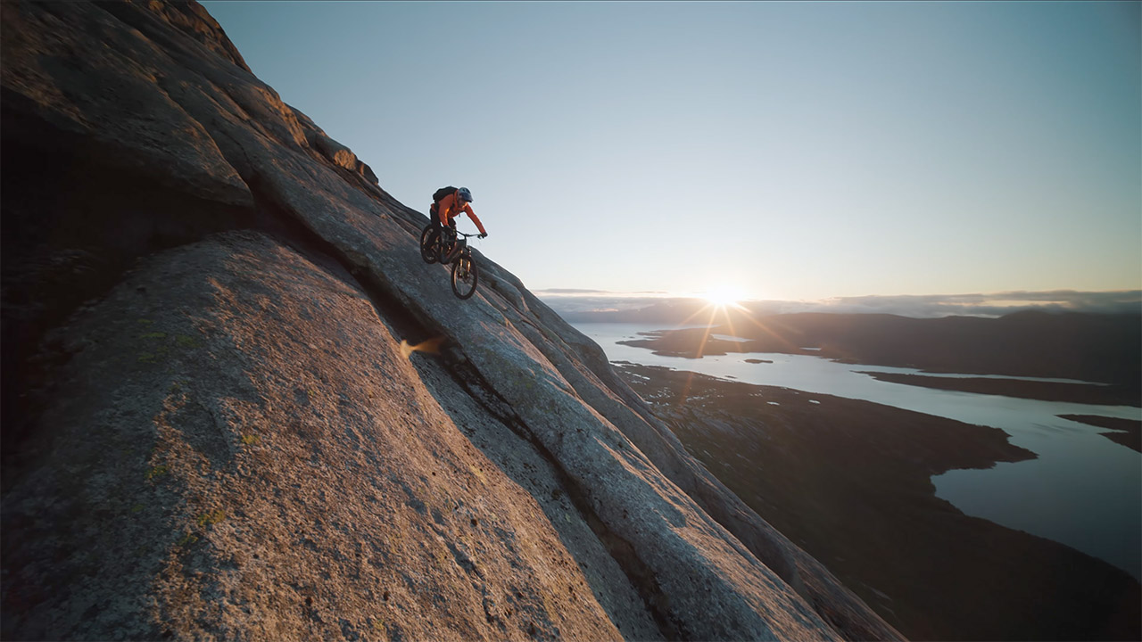 Endless Light Danny MacAskill Bosch E-Bike Norway