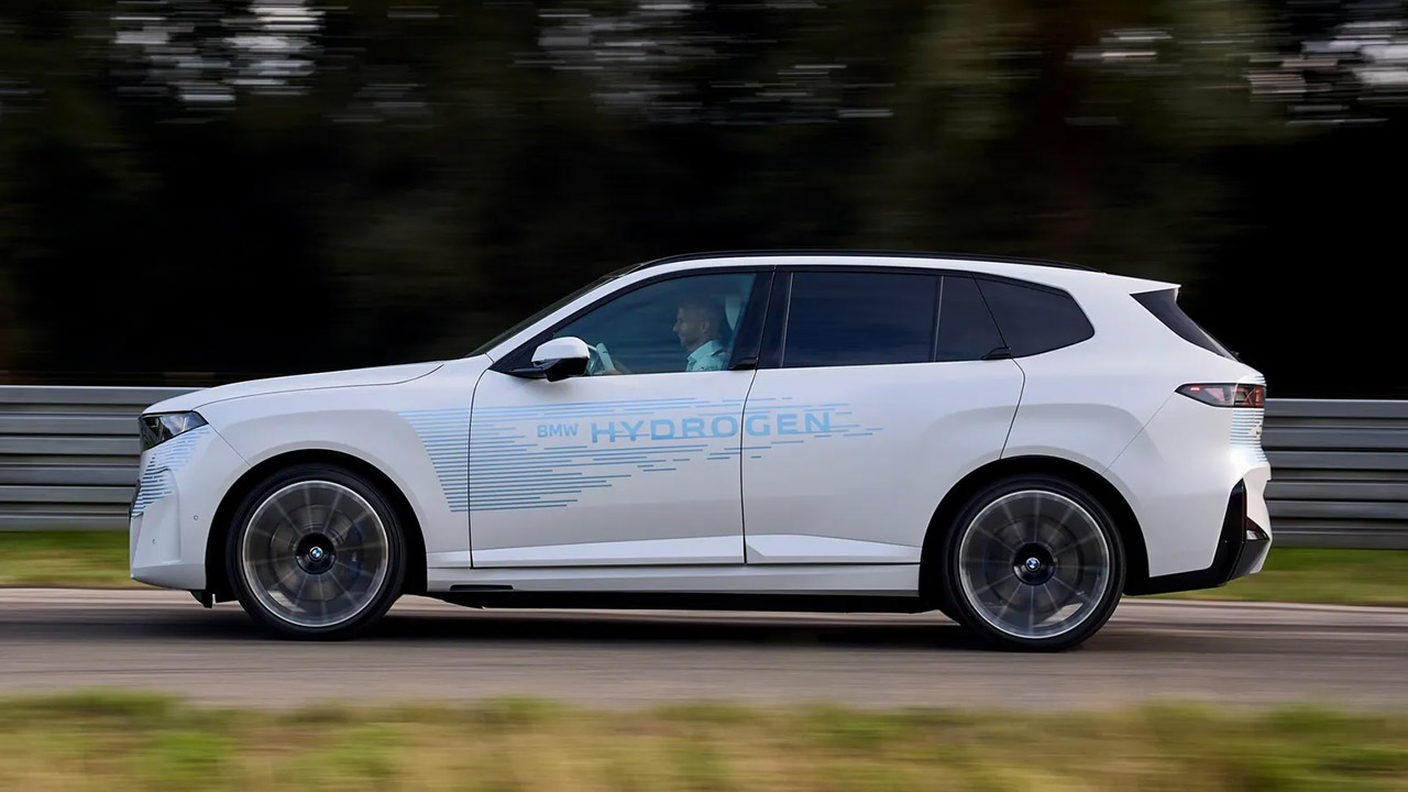 BMW iX5 Hydrogen Production Fuel Cell Test Drive