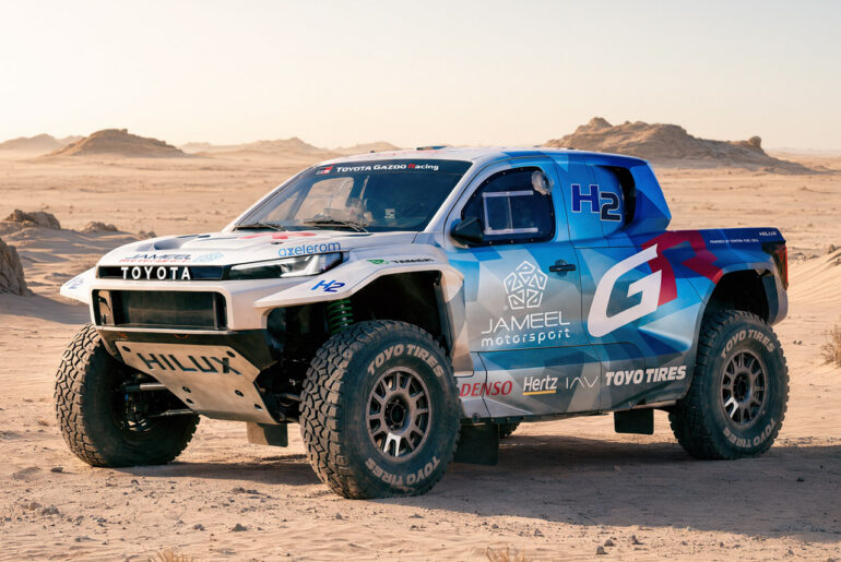 Toyota DKR GR FC Hilux Hydrogen Truck