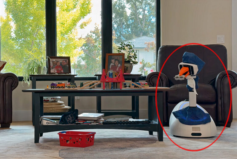 The Robot Works AI Goose Robot Household