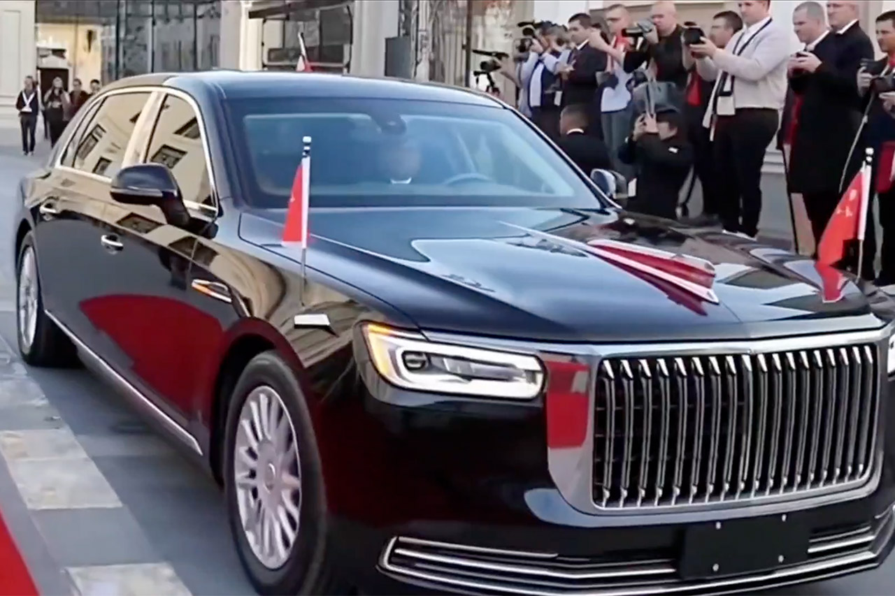 China Presidential Limo Hongqi N701 Beast