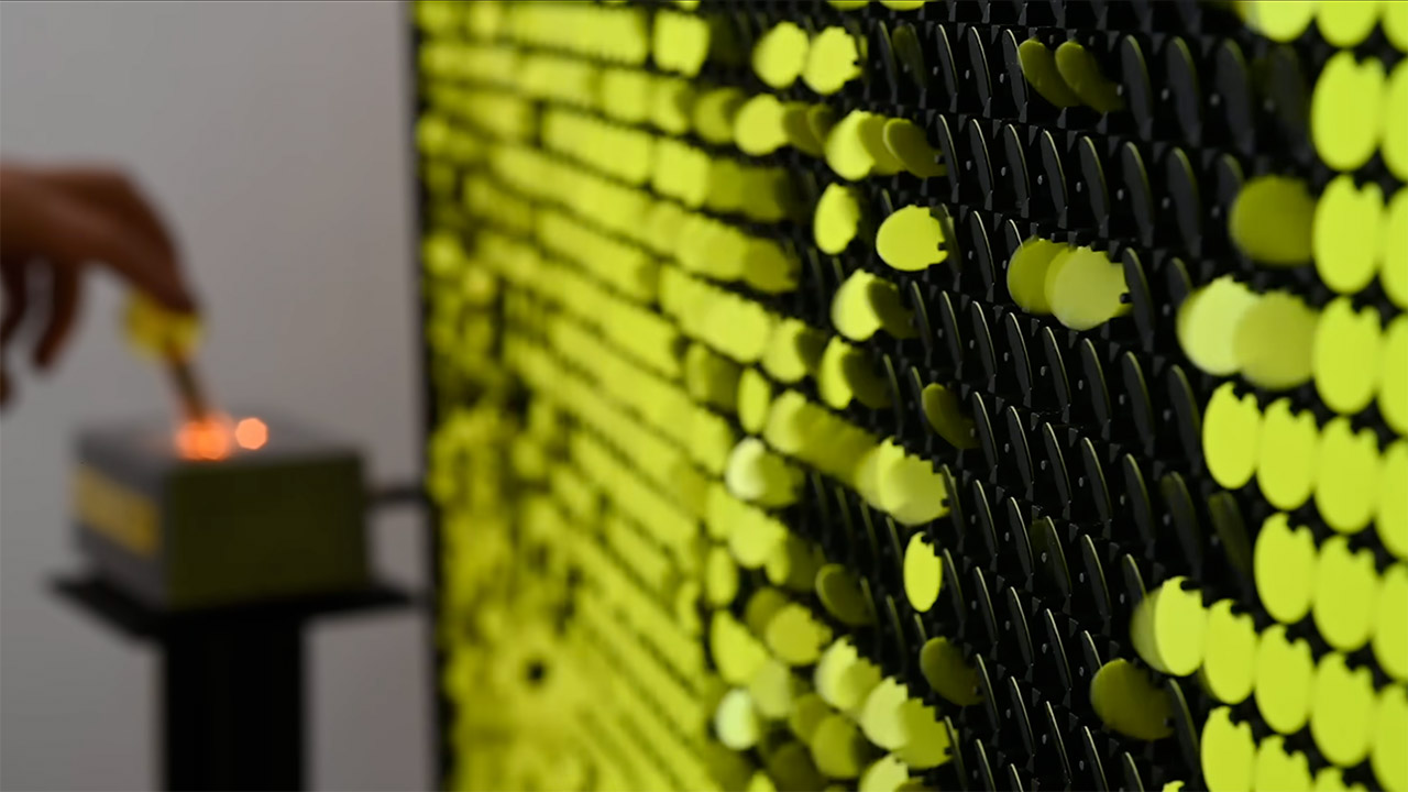 FLIP Fluid Flip Dots Project Board
