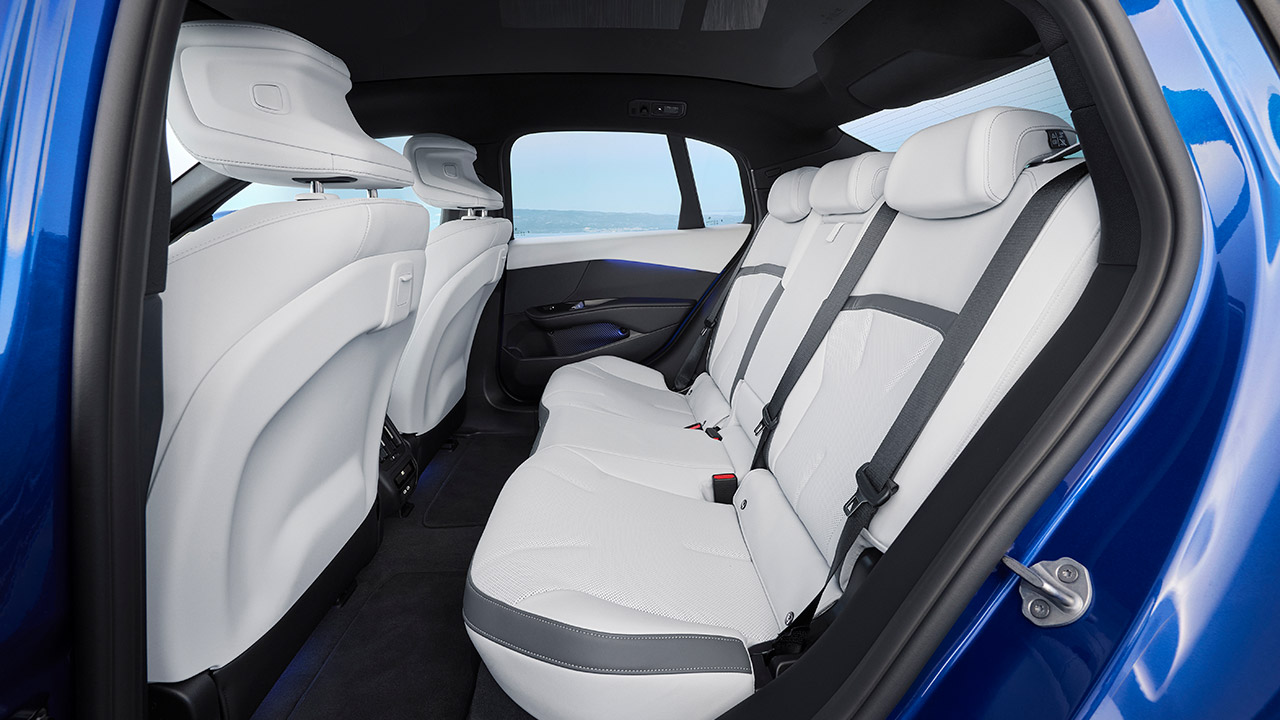 2027 BMW 3 Series i3 Interior