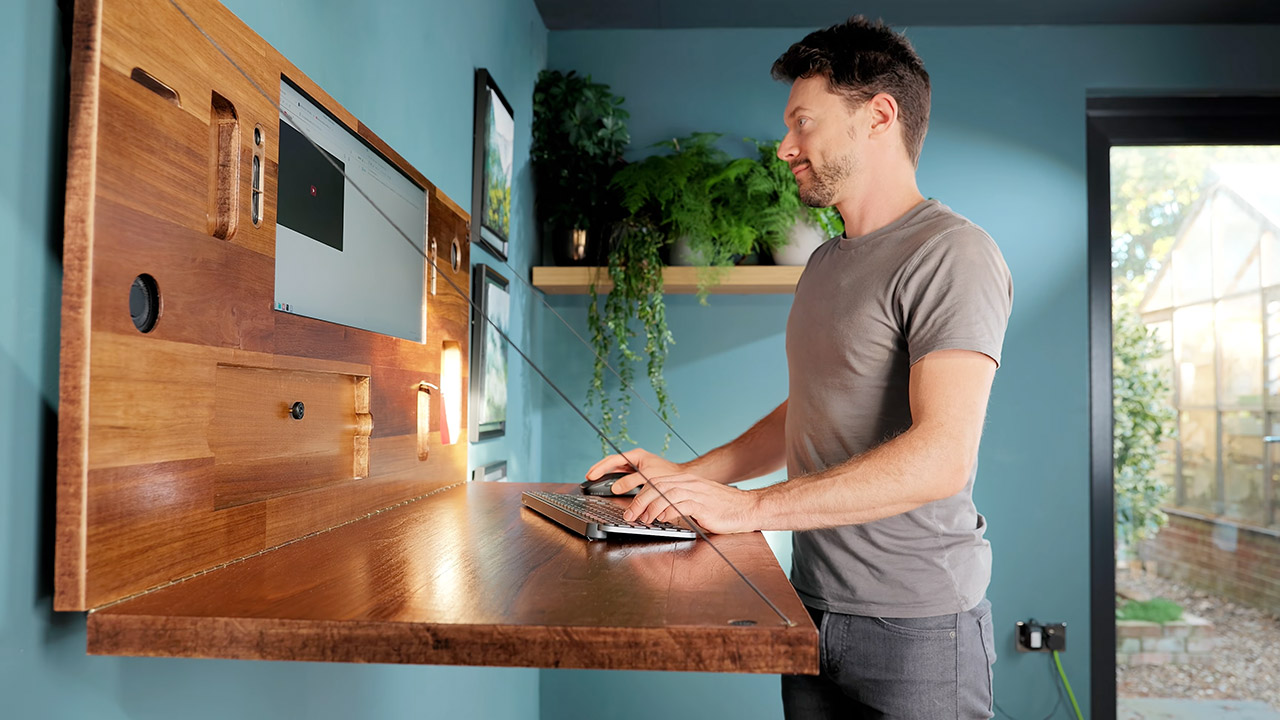 DIY Perks Invisible PC Desk Build