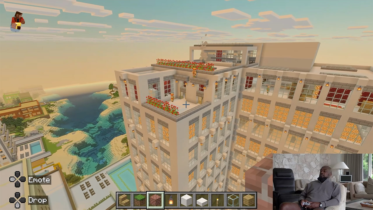 Mike Tomlin Minecraft City World Tour Video