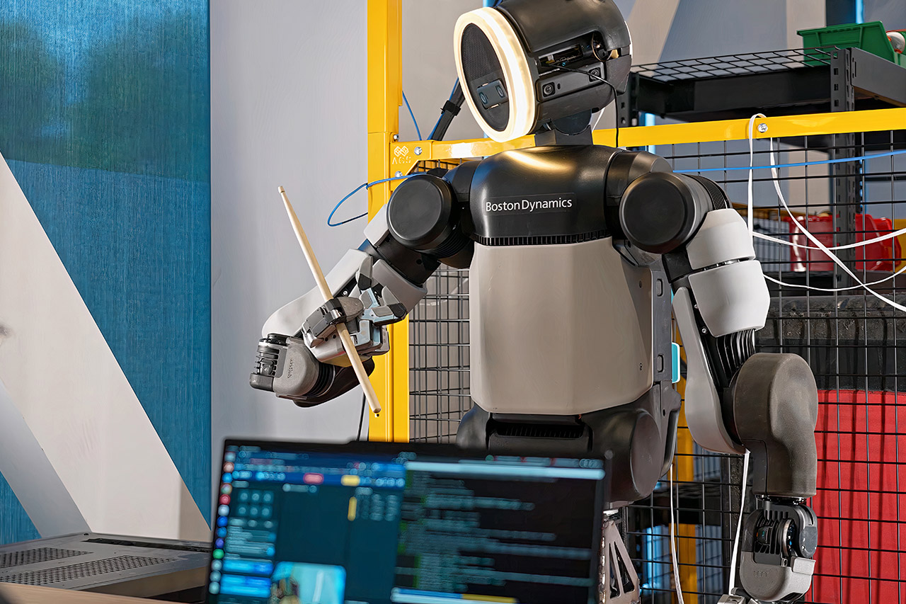 Boston Dynamics New Hands Atlas Humanoid Robot